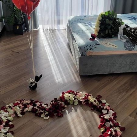 Люкс Апартаменти Район Автовокзалу В Жкарена Та Жк Great House Поблизу Обласноі Лікарні リウネ エクステリア 写真